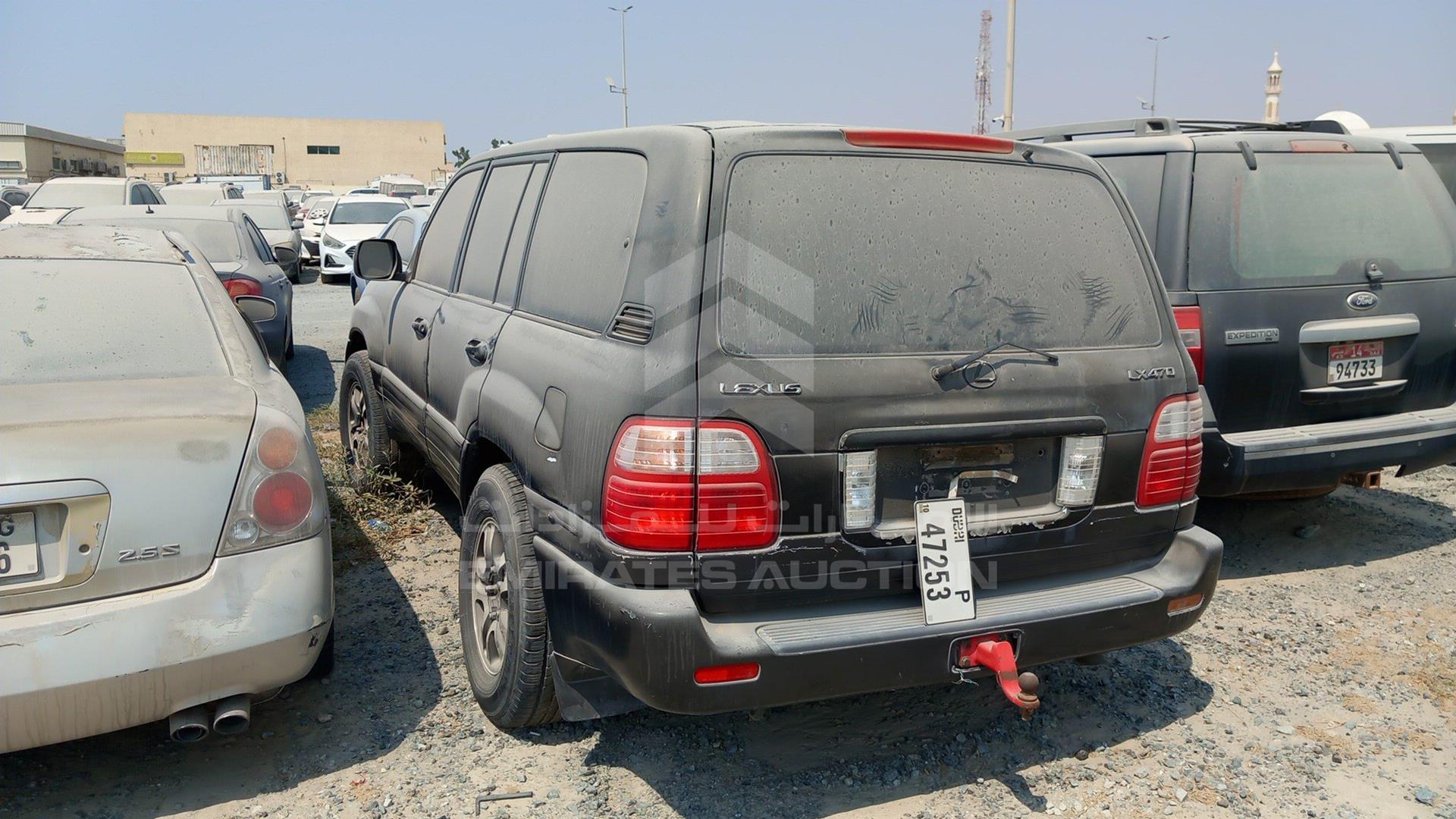 2003 LEXUS LX 470 VIN: JTJHT00W833532353