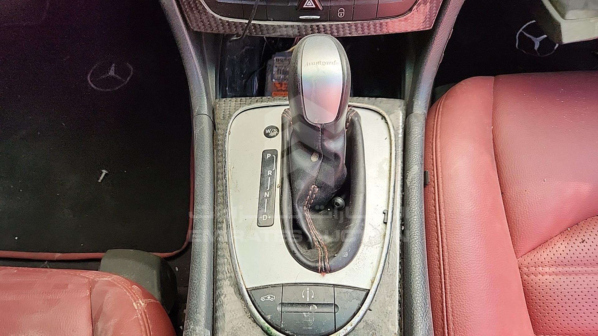0 MERCEDES E 500 VIN: WDB2110701A038875