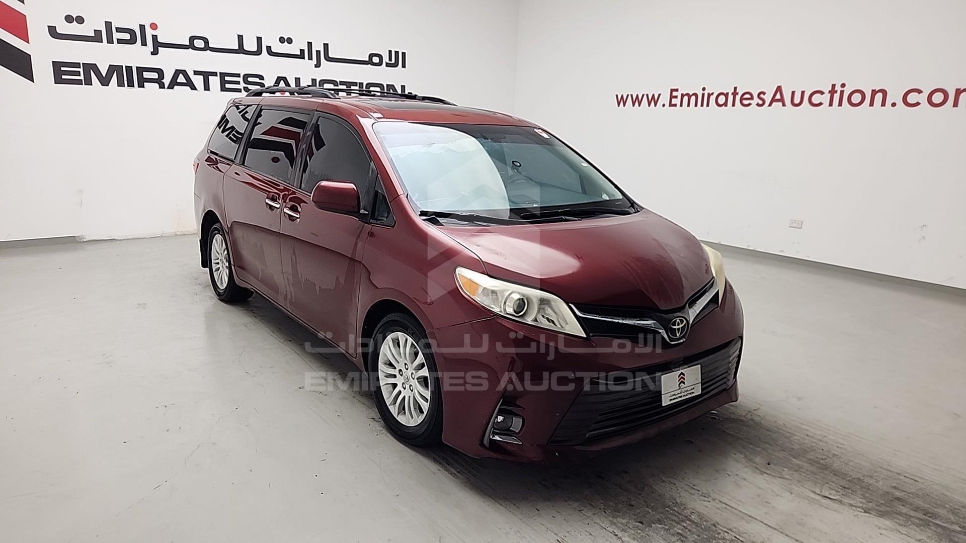 2016 TOYOTA SIENNA VIN: 5TDYK3DC8GS742611