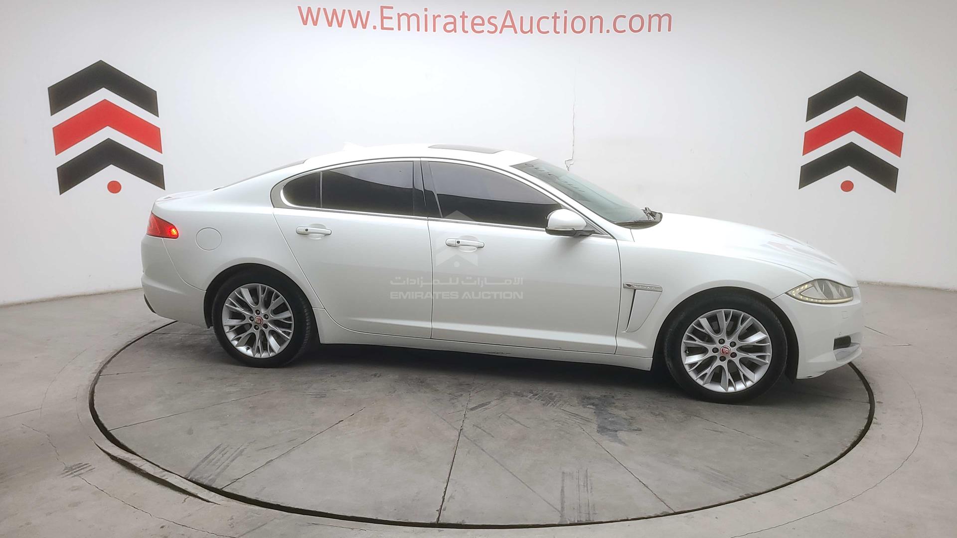 2015 JAGUAR XF VIN: SAJAA05NXFPU68552