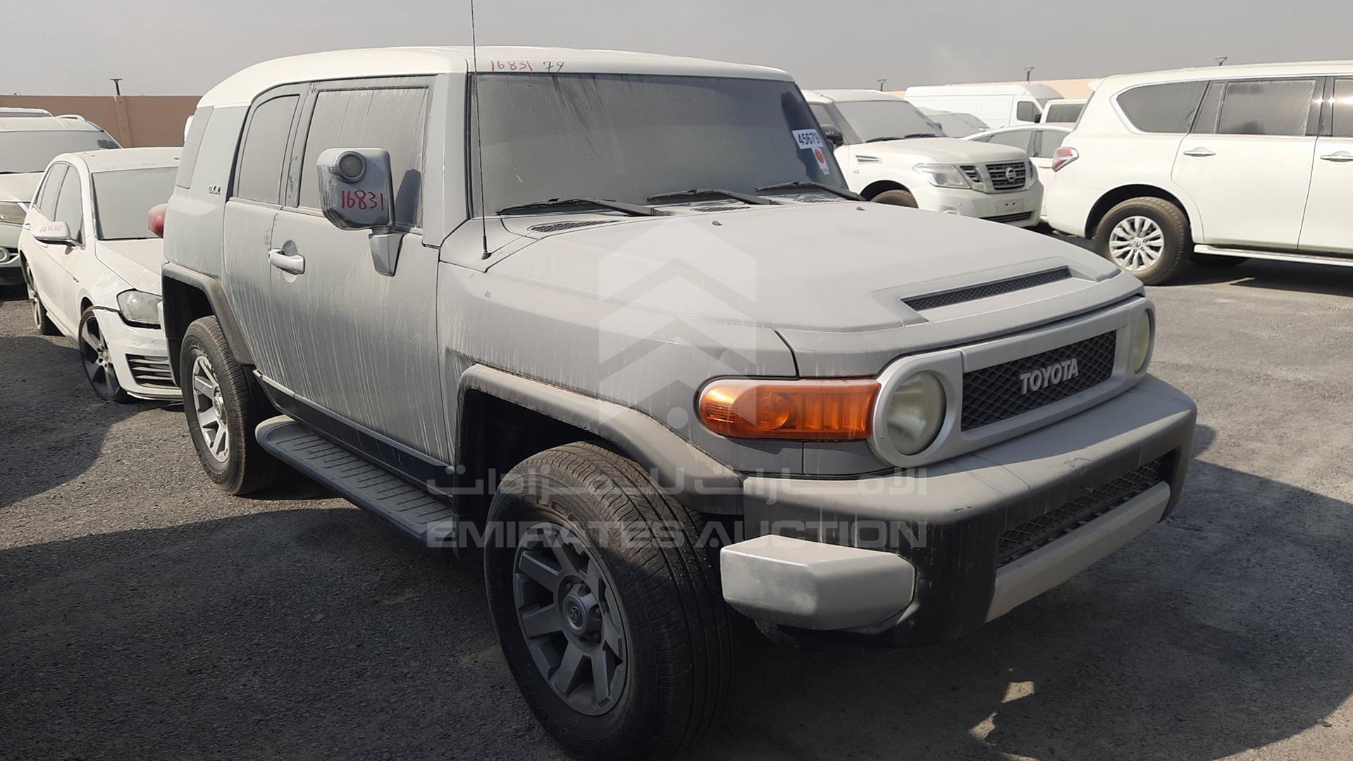 2014 TOYOTA FJ CRUISER VIN: JTEBU11FXEK198065