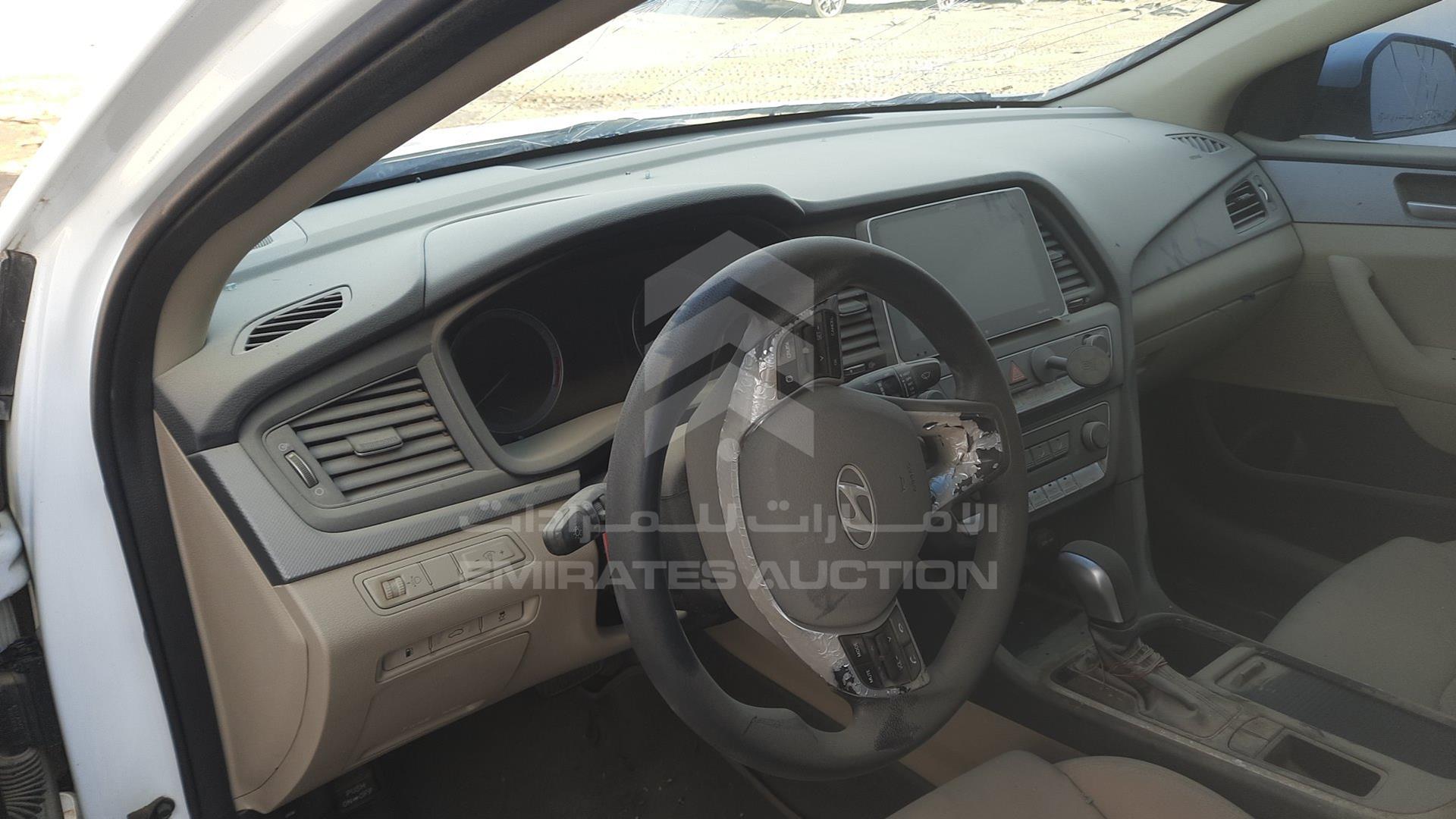 2018 HYUNDAI SONATA VIN: KMHE241G0JA427706