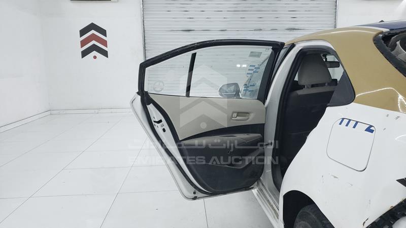 RKLBA0BE3L1000705 Auction: EmiratesAuction Lot: 405563 RKLBA0BE3L1000705 Toyota Corolla 2020 WHITE Photo 16