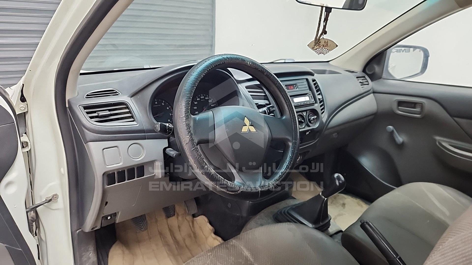 2016 MITSUBISHI L 200 VIN: MMBENKJ40GH046627