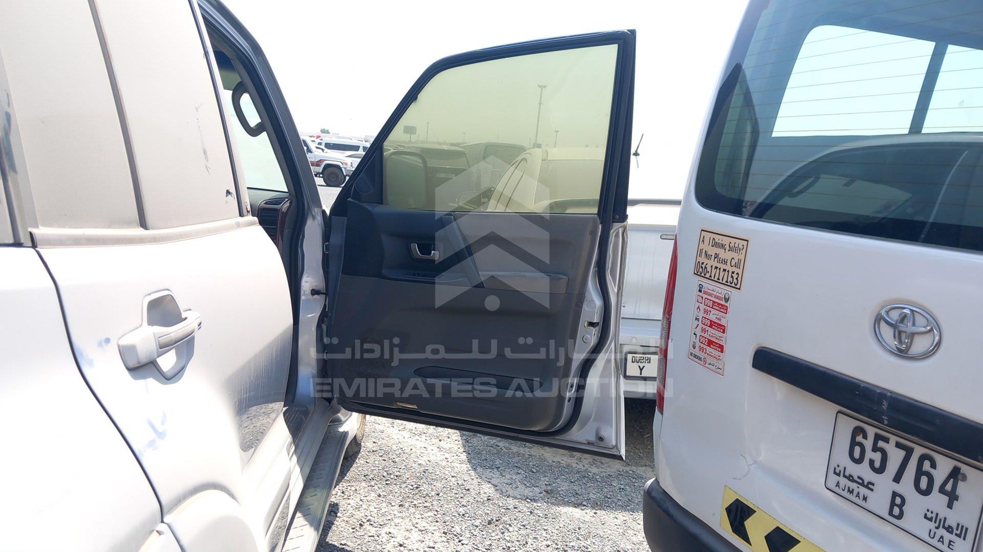 2006 MITSUBISHI PAJERO VIN: JMYLRV73W6J713137