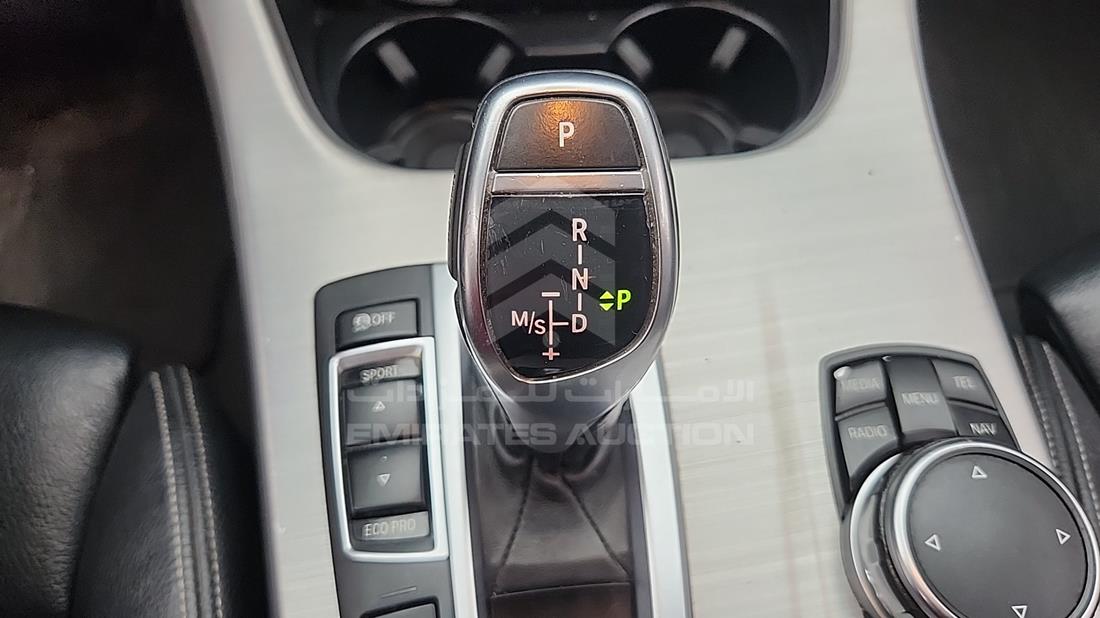 2015 BMW X4 — Gear View — Photo 22