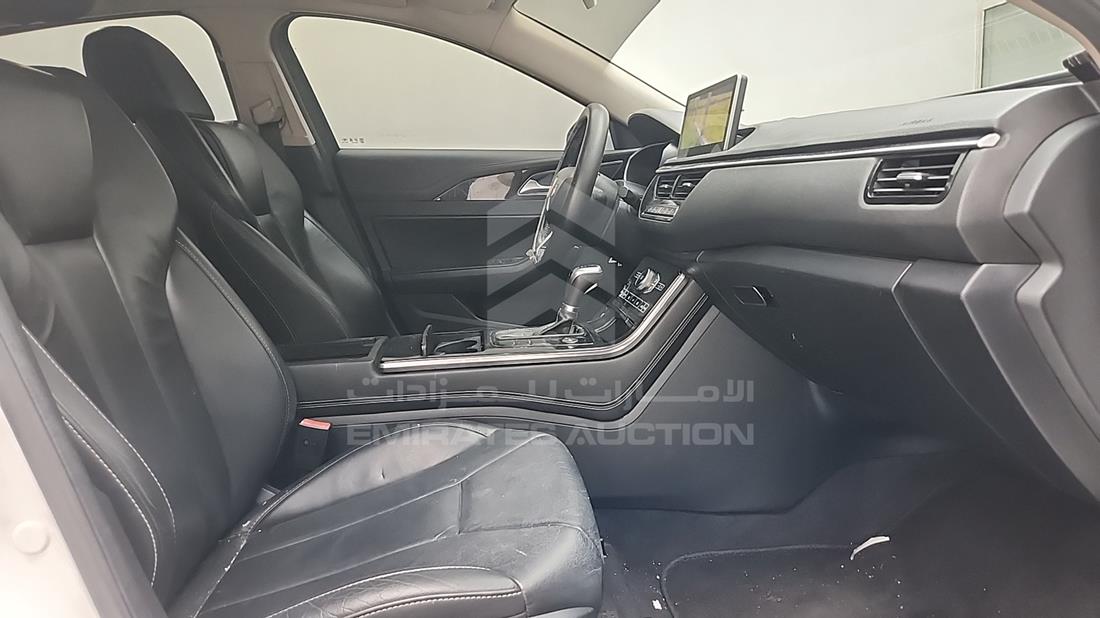 هونشي H5 2019 — زاوية الراكب الأمامي للمقعد — صورة 27
