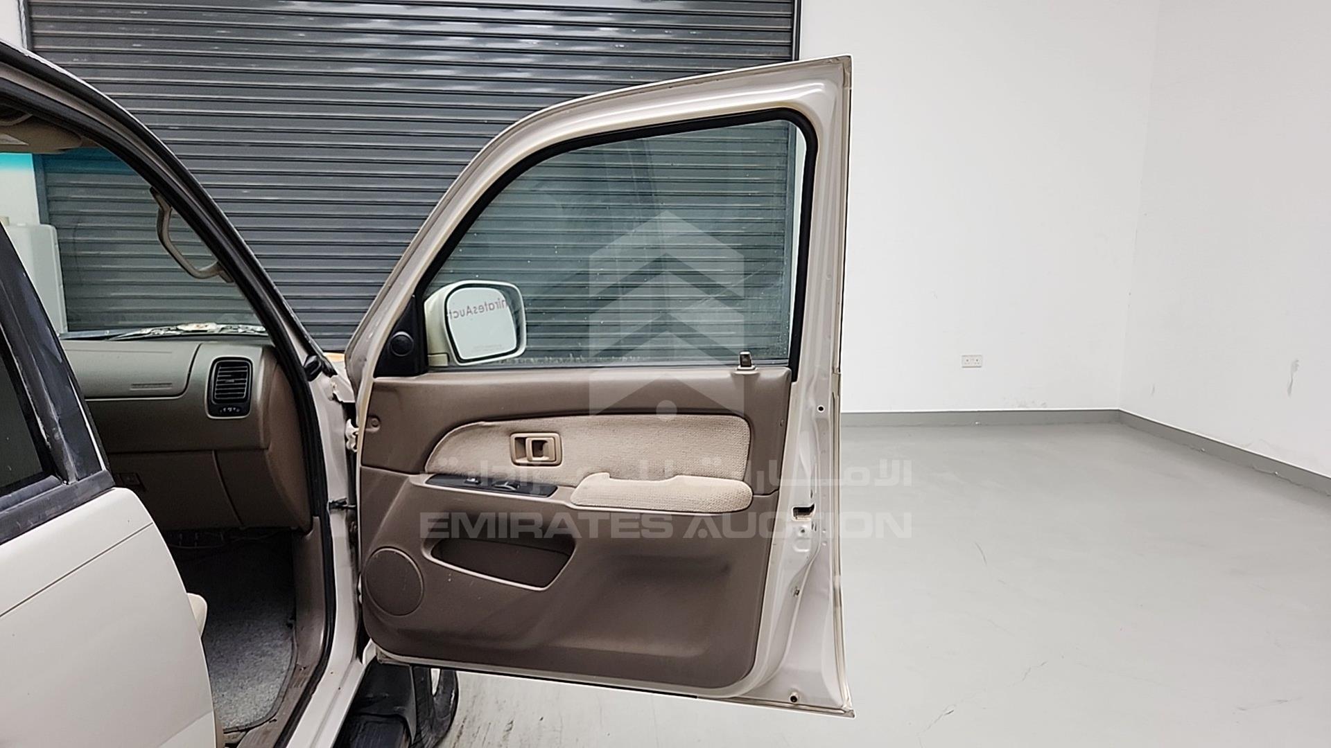 2000 TOYOTA 4 RUNNER VIN: JT3HN86R4Y0322987