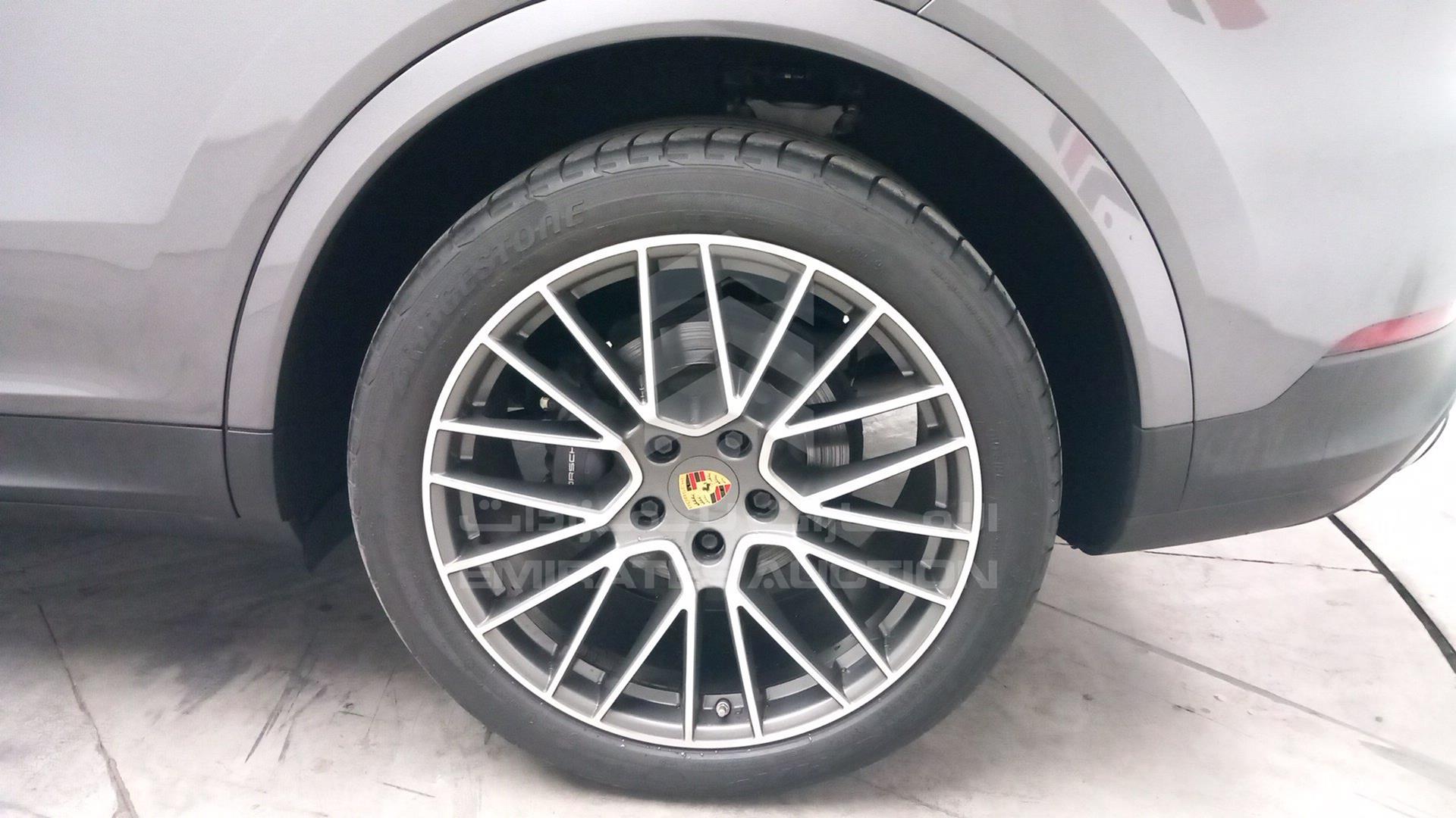 2020 PORSCHE CAYENNE VIN: WP1BA2AY0LDA47899