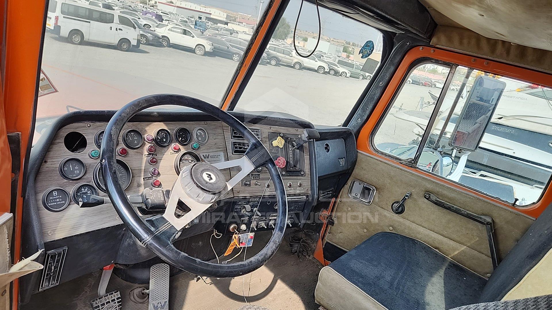 1996 WESTERN STAR 4966S VIN: 2WLPGCMDXTK941397