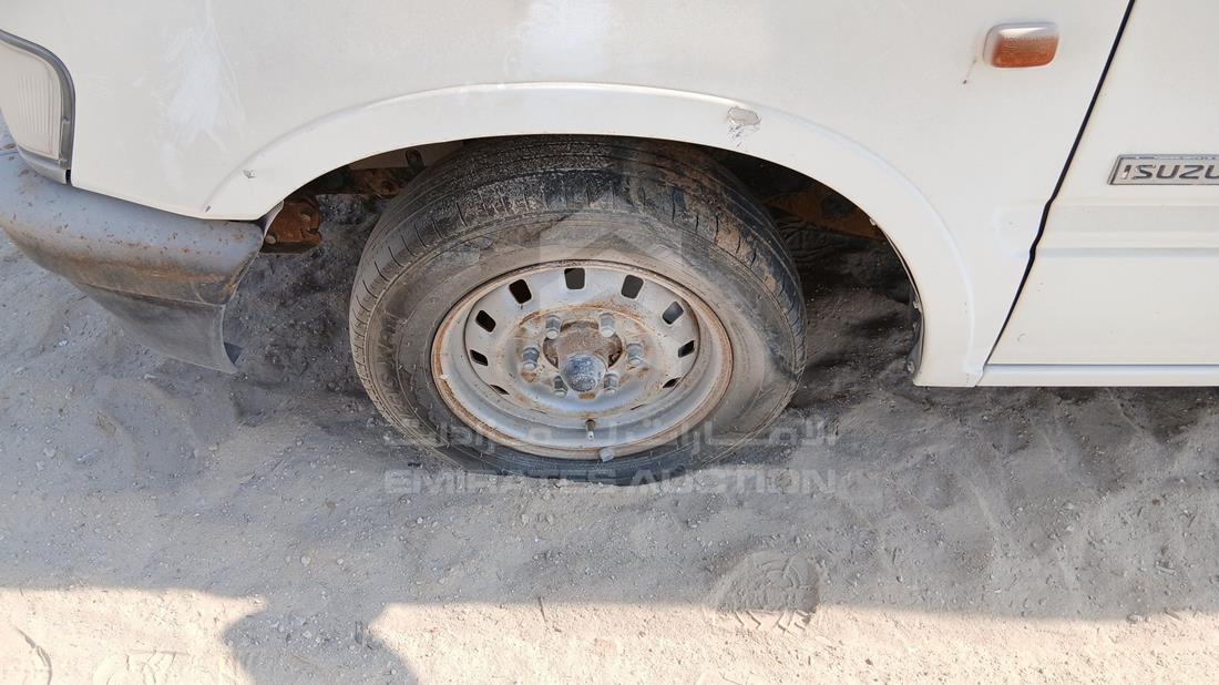 2000 Isuzu KB — Front Left Tyre — Photo 30
