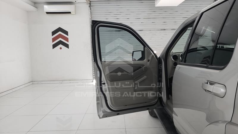 VIN: 1FMEU73E87UA45518 Auction: EmiratesAuction Lot: 405931 VIN: 1FMEU73E87UA45518 Ford Explorer 2007 SILVER Photo 10