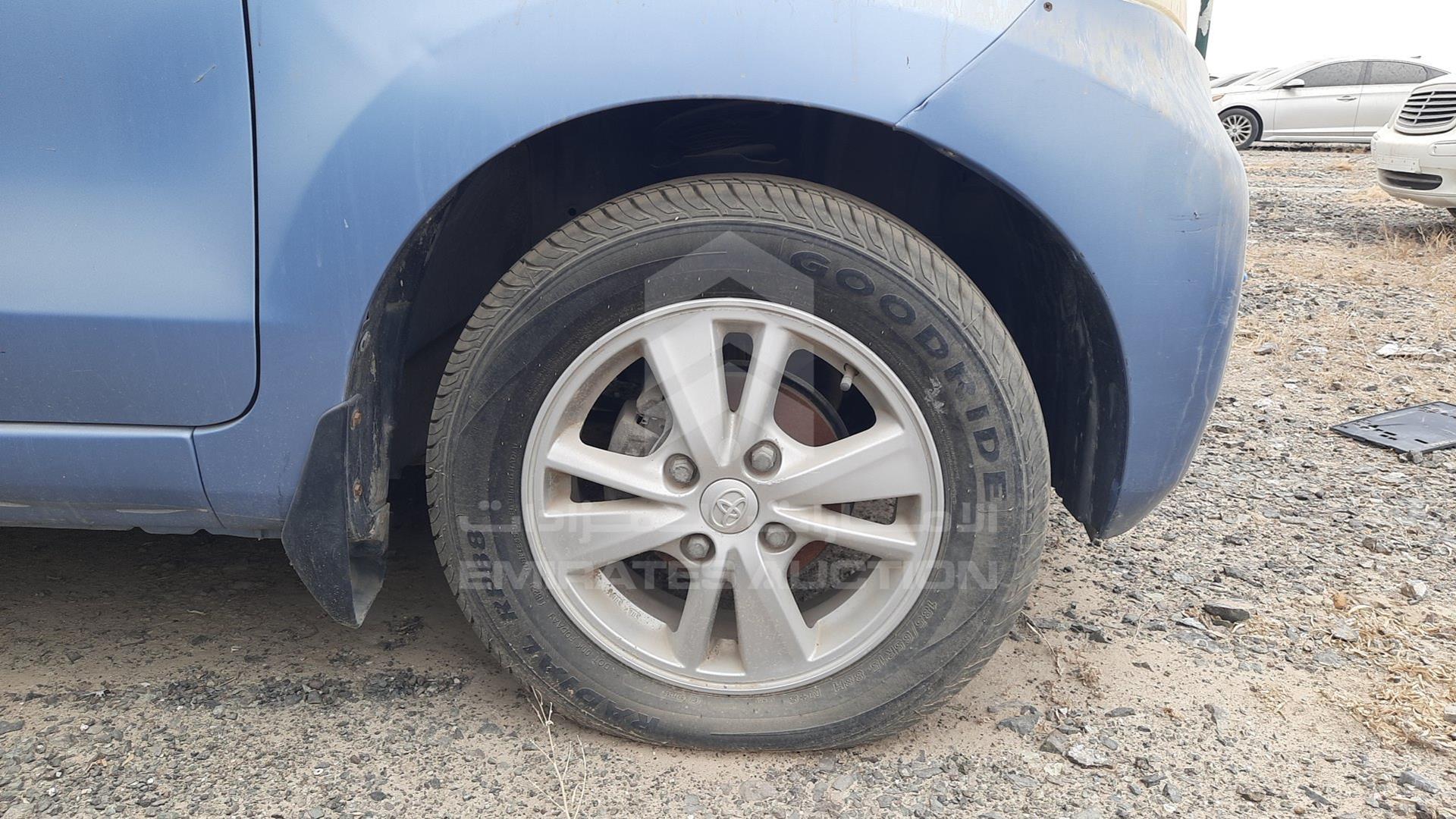 2015 TOYOTA AVANZA VIN: MHKMC13F0FK012179
