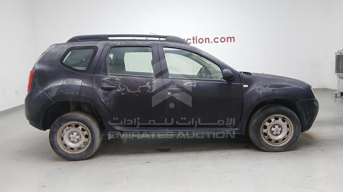 2014 Renault Duster — Front Right Angle — Photo 13