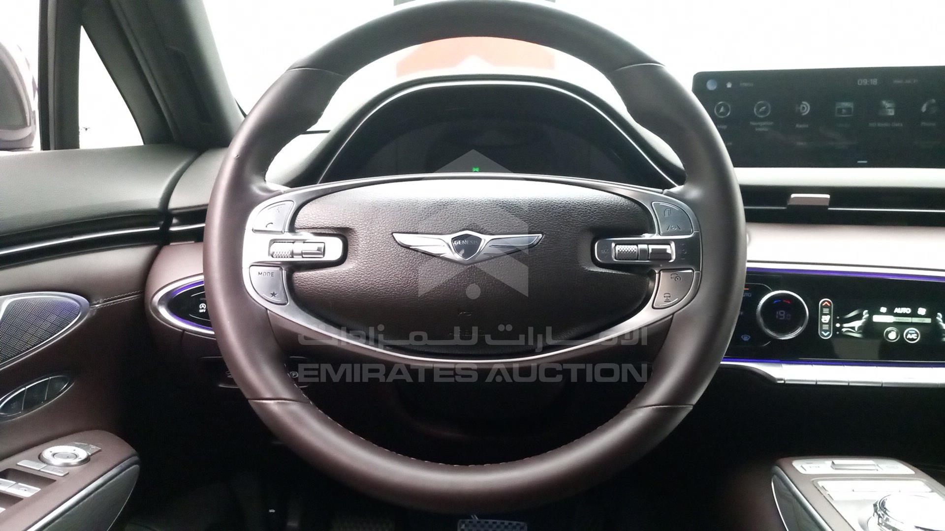 2022 GENESIS GV70 VIN: KMUMADTB6NU070828