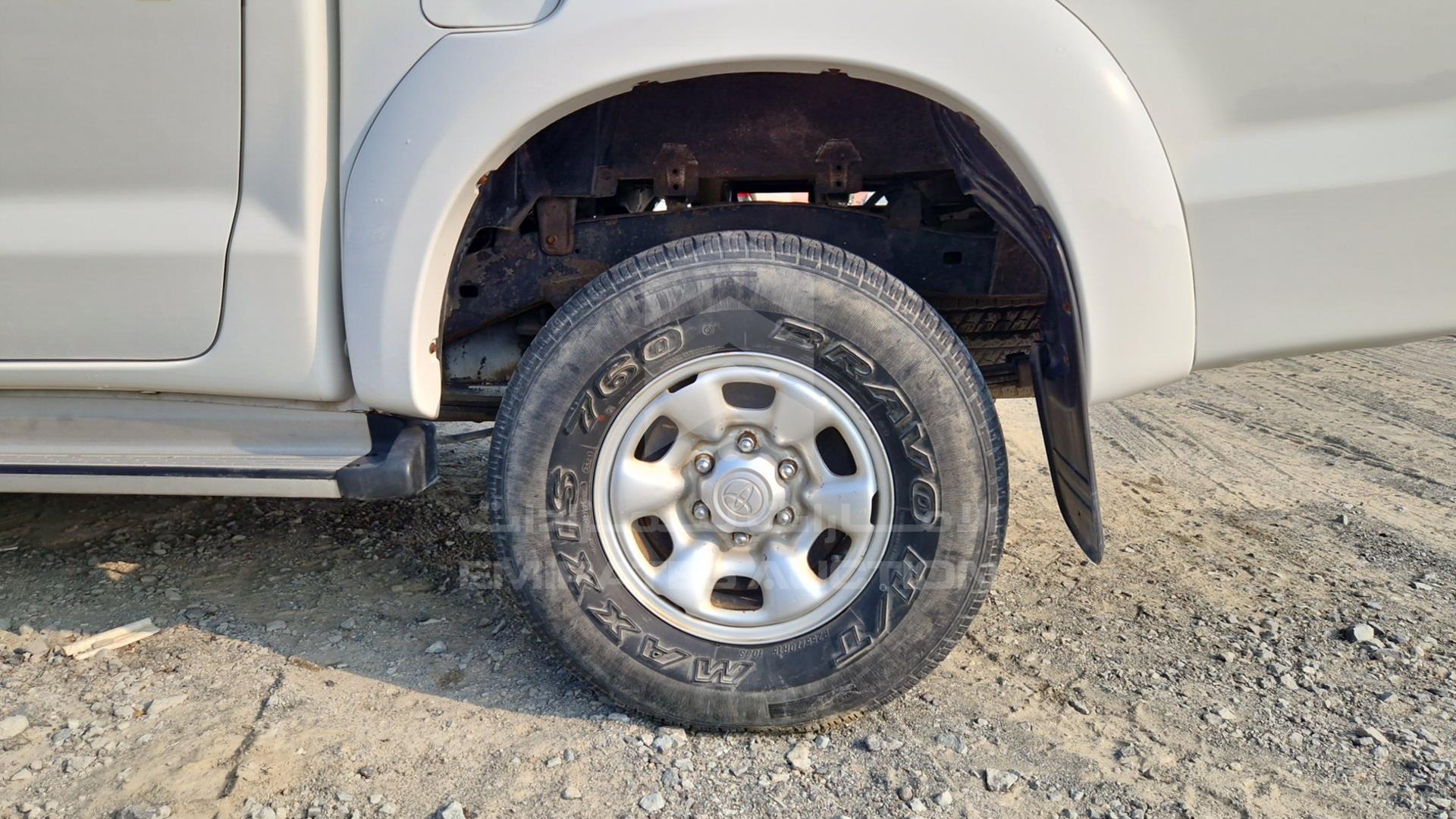 2015 TOYOTA HILUX VIN: MR0FX22G7F1144029