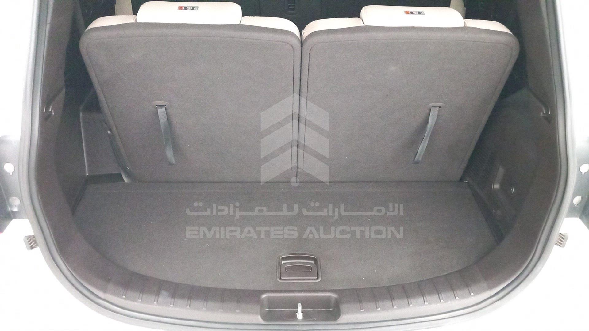 2016 HYUNDAI SANTA FE VIN: KMHSN81EXGU114119