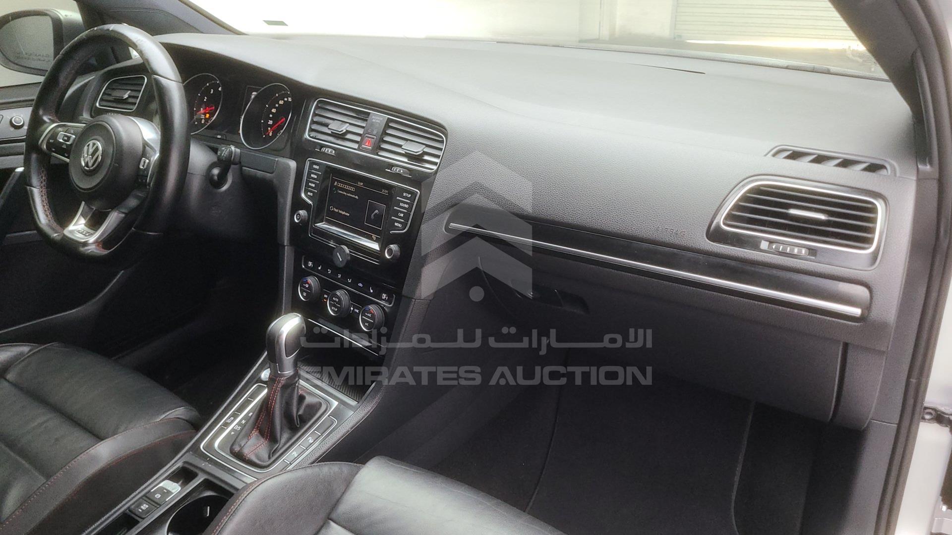 2015 VOLKSWAGEN GOLF GTI VIN: WVWFK2AU1FW000385