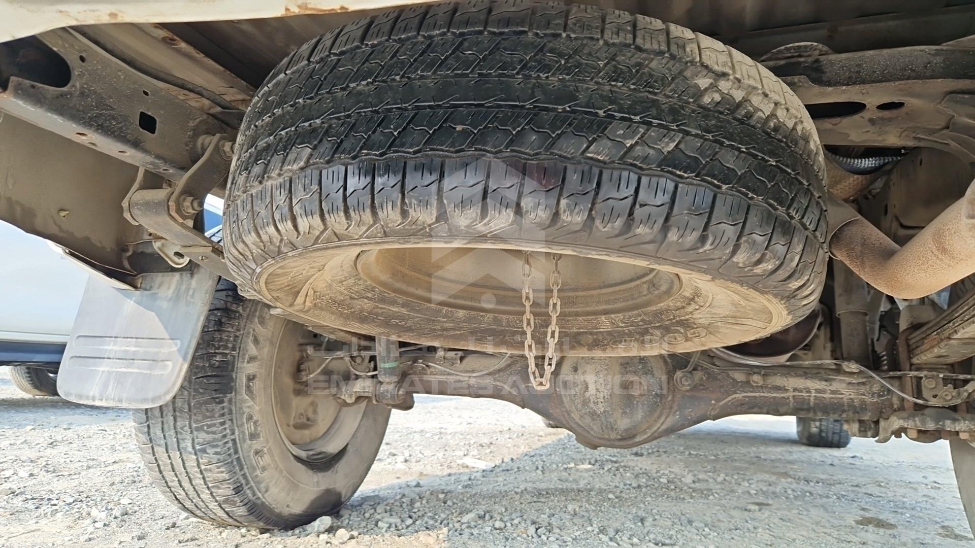2015 TOYOTA HILUX VIN: MR0FX22G7F1144029