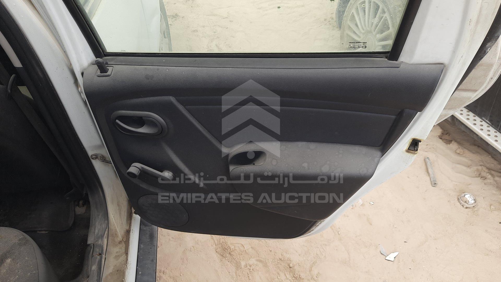 2015 RENAULT DUSTER VIN: VF1HSRCA8FA518610