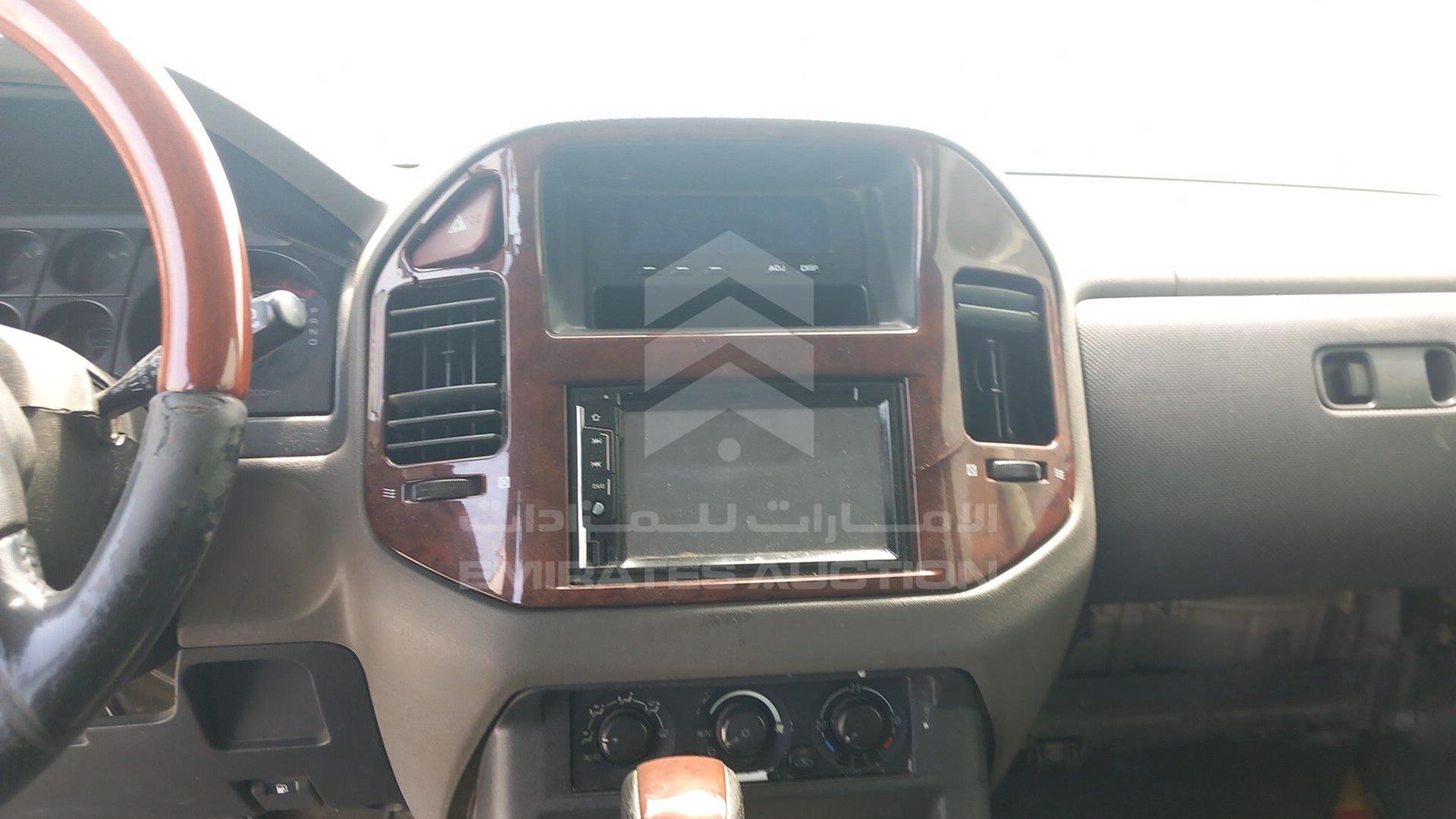 2006 MITSUBISHI PAJERO VIN: JMYLRV73W6J713137