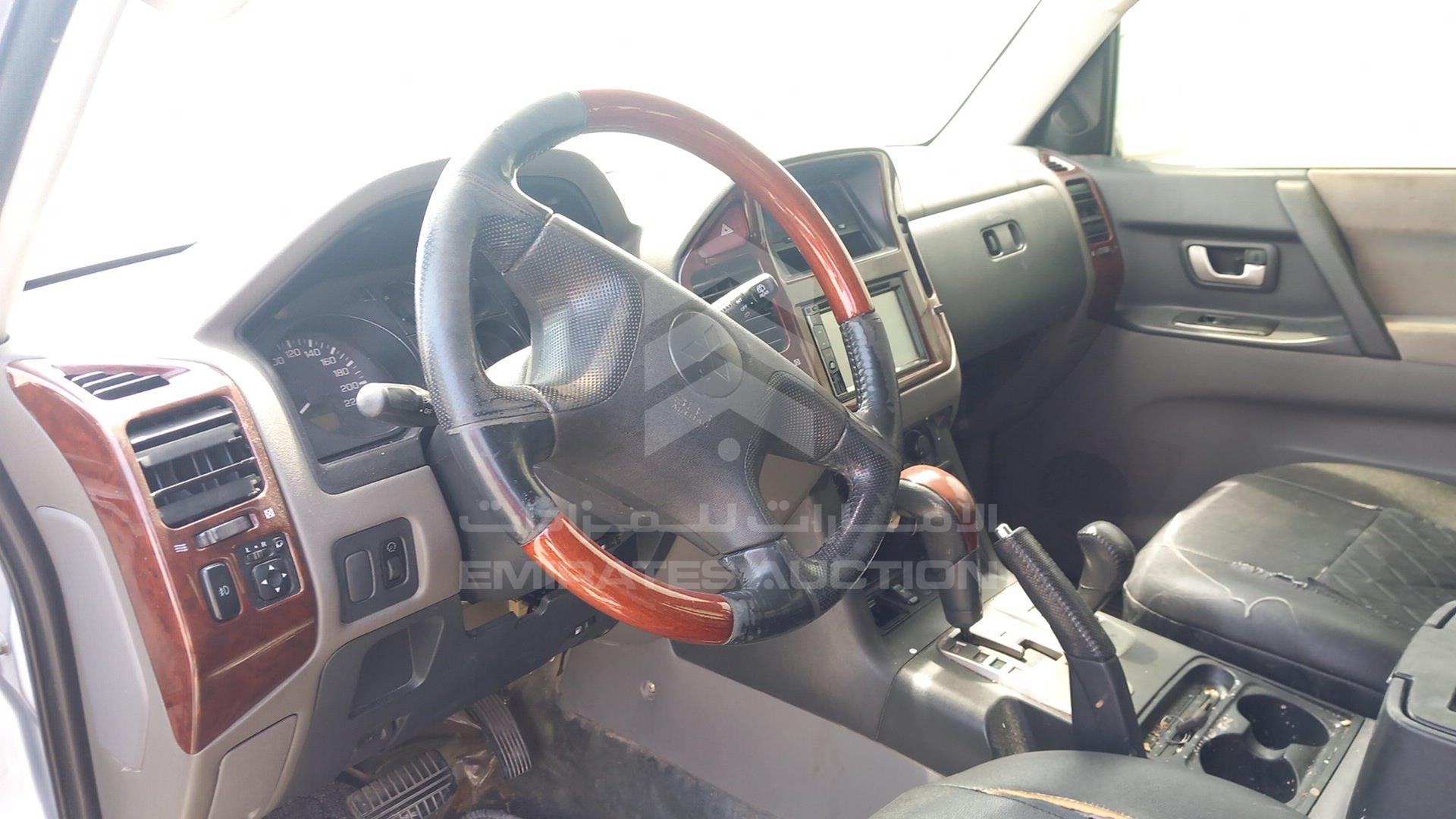 2006 MITSUBISHI PAJERO VIN: JMYLRV73W6J713137