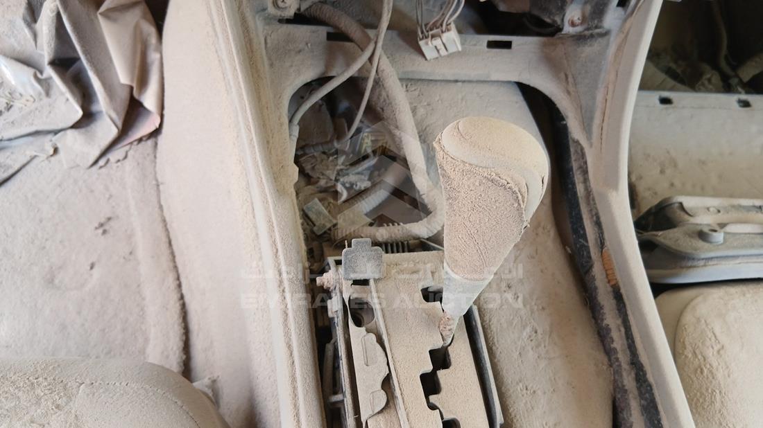 2000 Lexus GS 300 — Gear View — Photo 17
