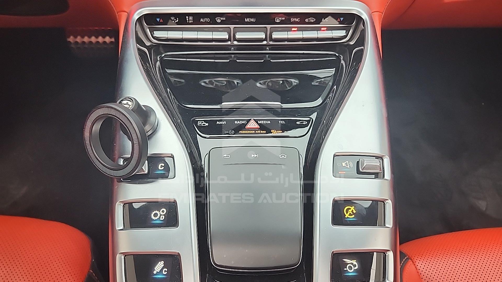 2019 MERCEDES GT 43 AMG VIN: WDD7X5JB8KA007031