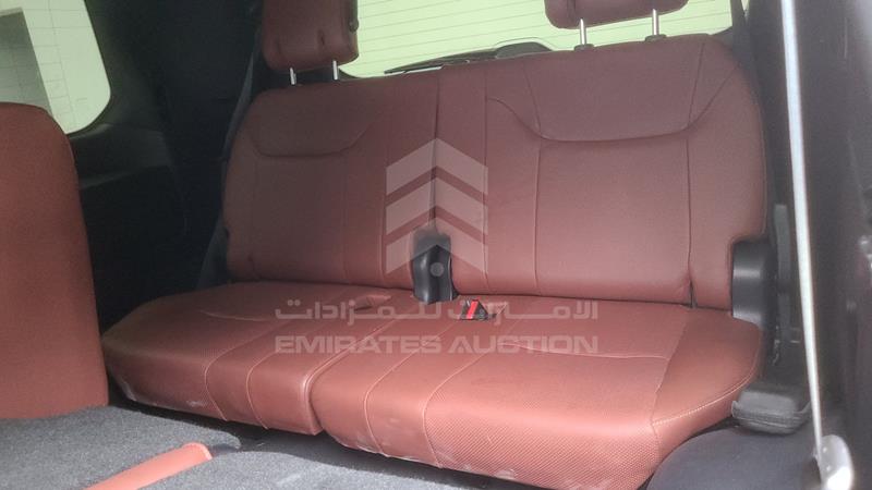 JTJHY00W1L4326058 Auction: EmiratesAuction Lot: 409451 JTJHY00W1L4326058 Lexus LX 570 2020 WHITE Photo 37