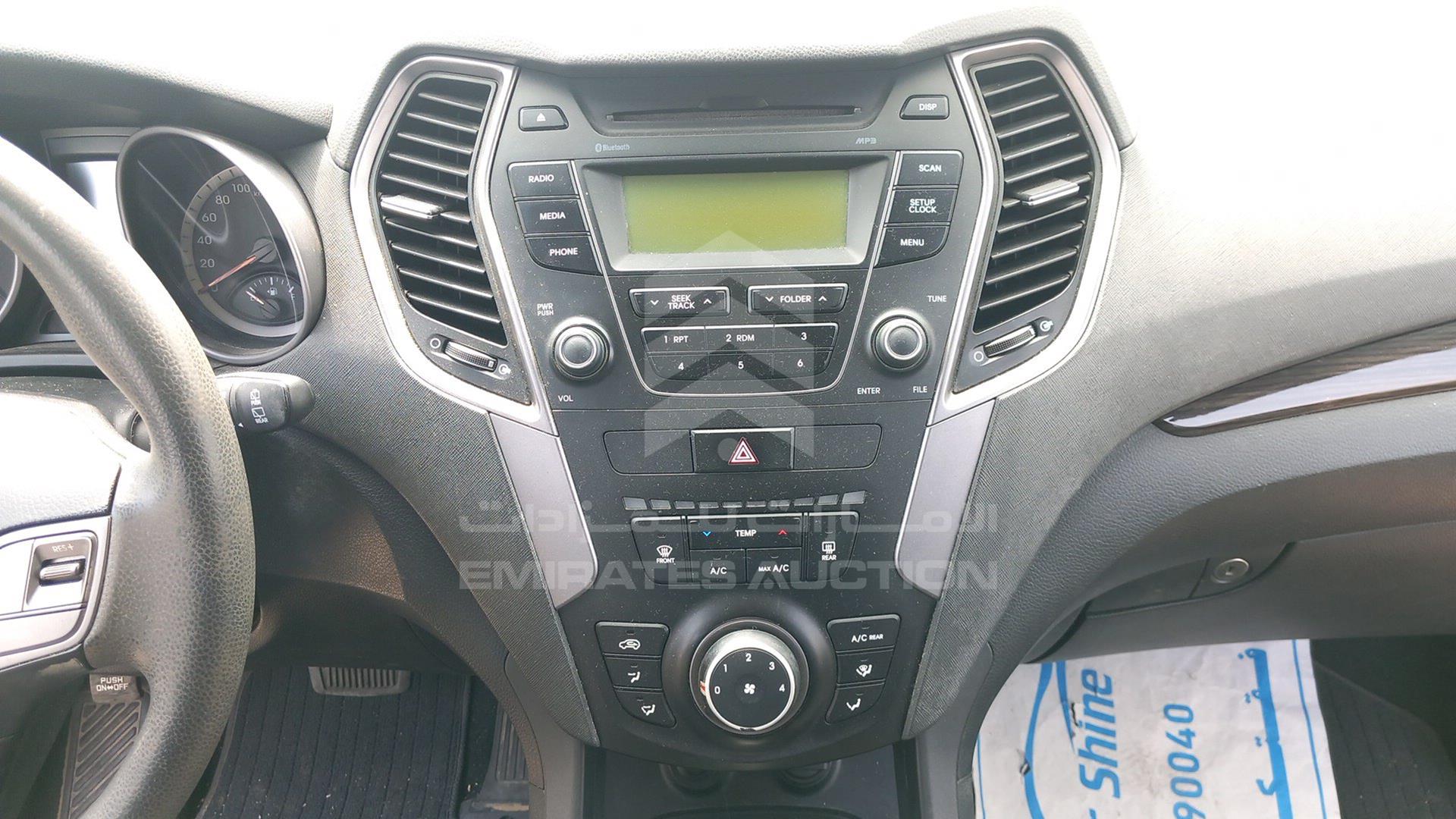 2014 HYUNDAI SANTA FE VIN: KMHST81C1EU248387