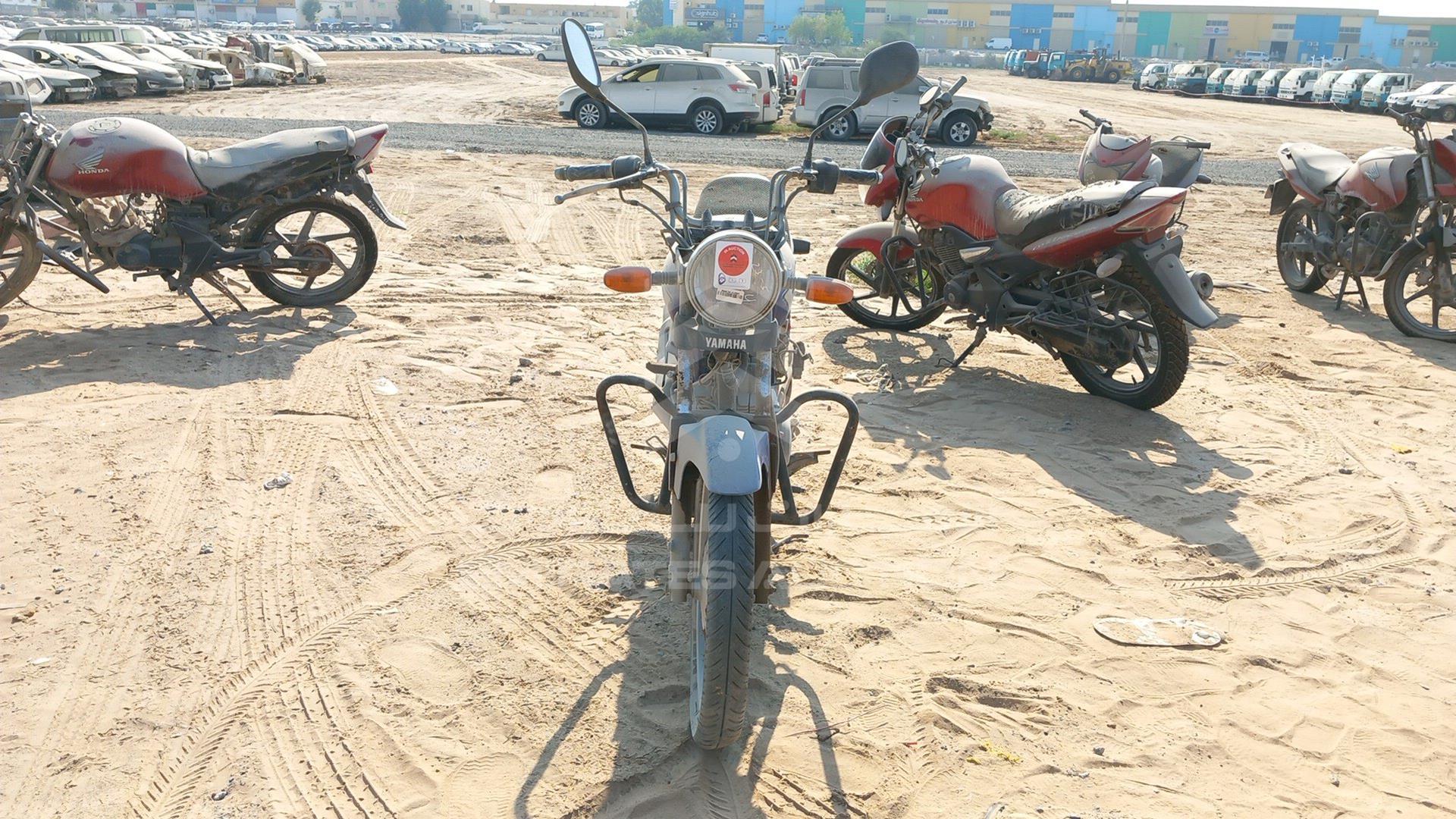 0 YAMAHA MOTORBIKE VIN: LBPKE129XD0126372