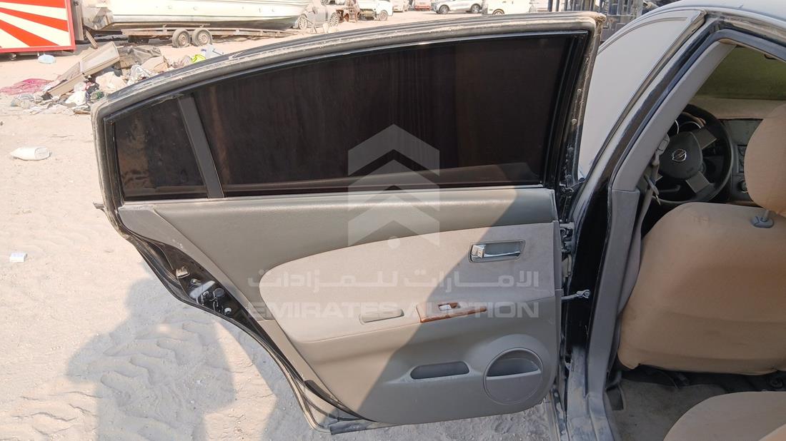 نيسان التيما 2006 — الباب الخلفي الأيسر — صورة 18