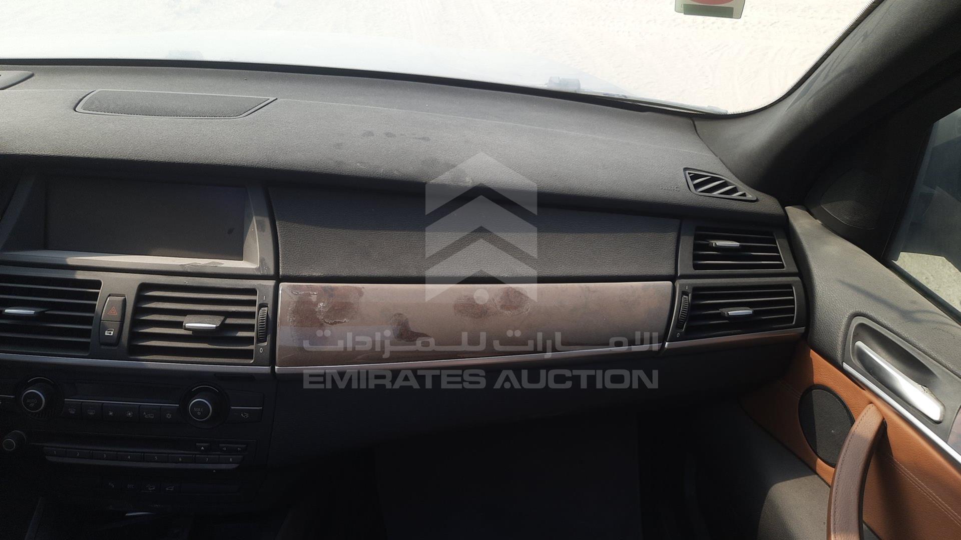 2009 BMW X5 VIN: WBAFE81029L095307