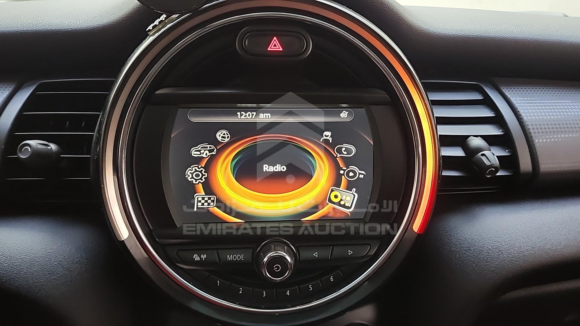 2016 MINI COOPER VIN: WMWXM5109G2A68567