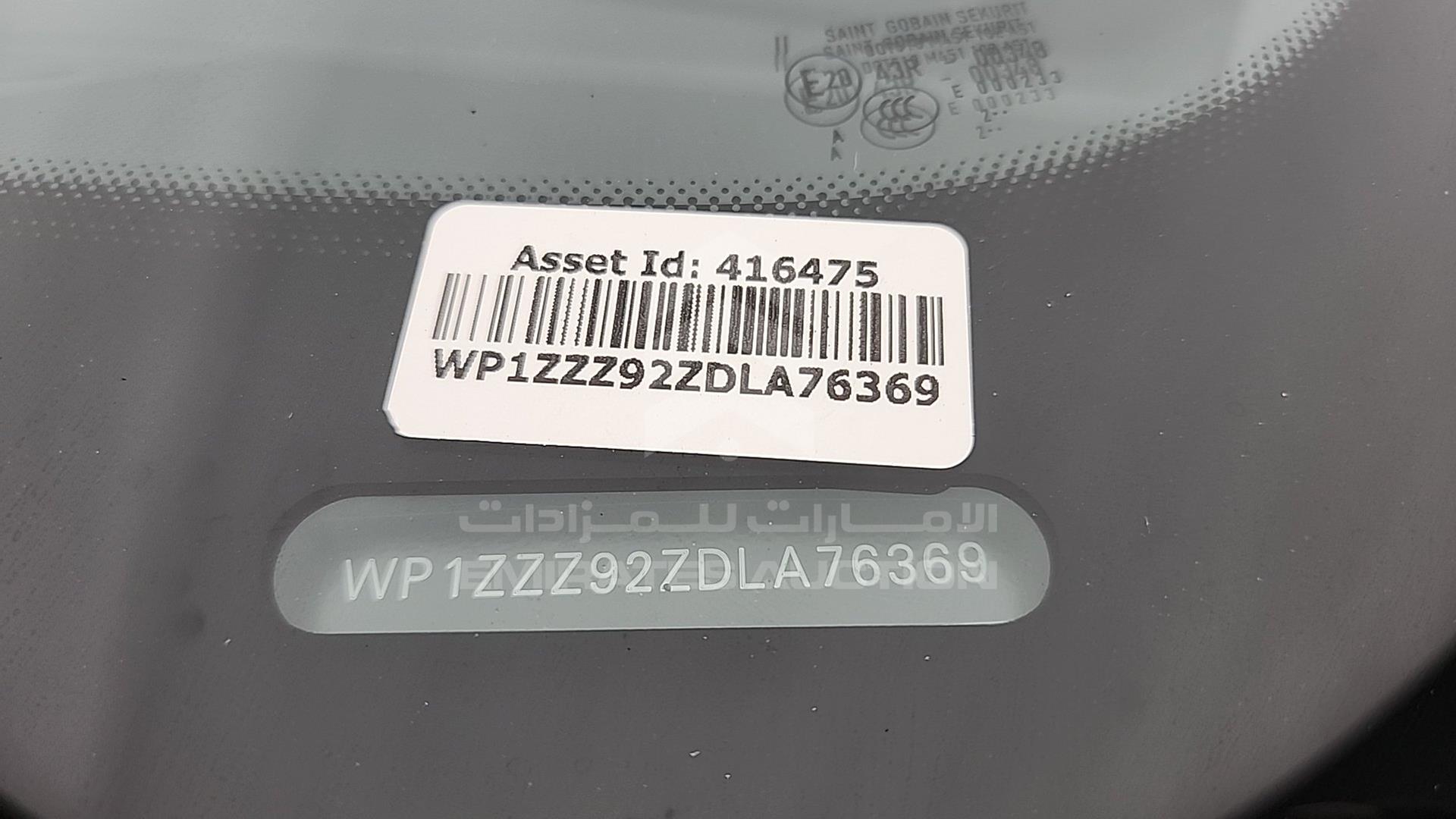 2013 PORSCHE CAYENNE GTS VIN: WP1ZZZ92ZDLA76369