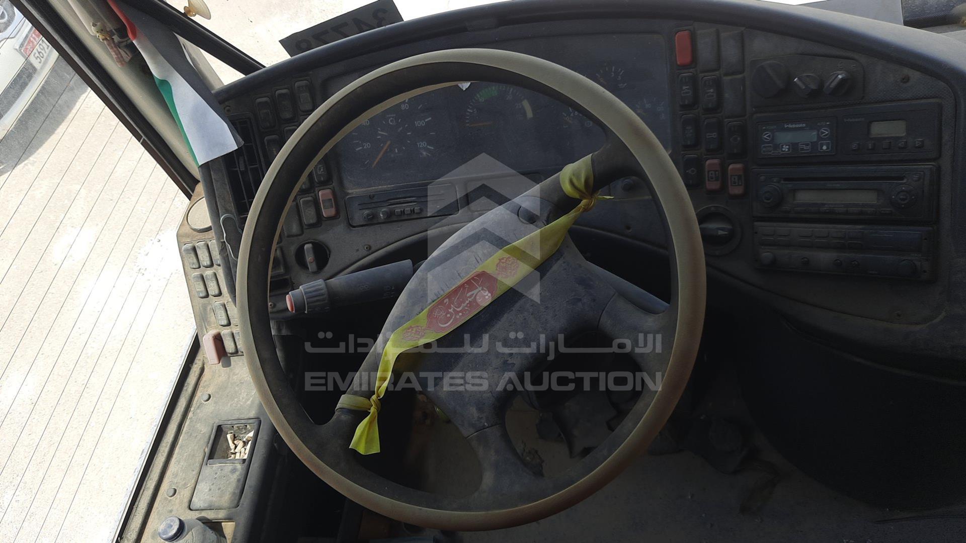 0 MERCEDES --- VIN: NMB61345513230238