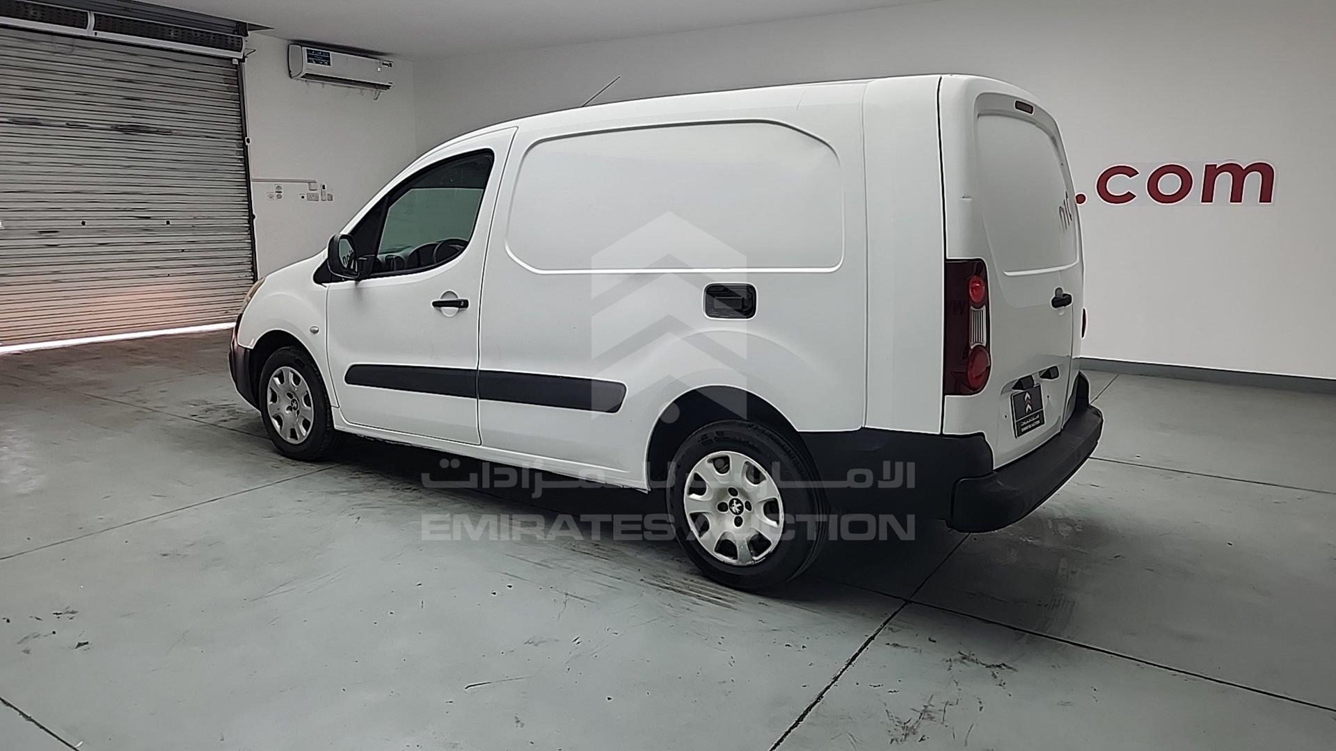 2018 PEUGEOT PATNER VIN: VF37FNFUXJJ516839