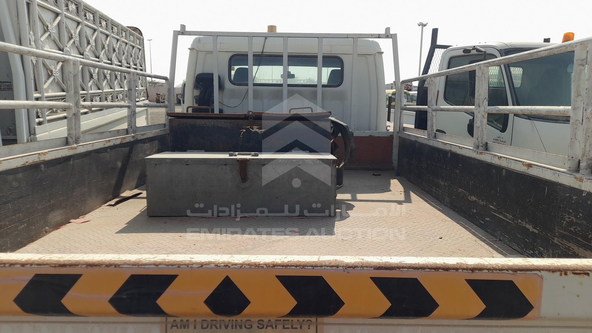 2015 MITSUBISHI CANTER VIN: JL7B6E1P2FK024722