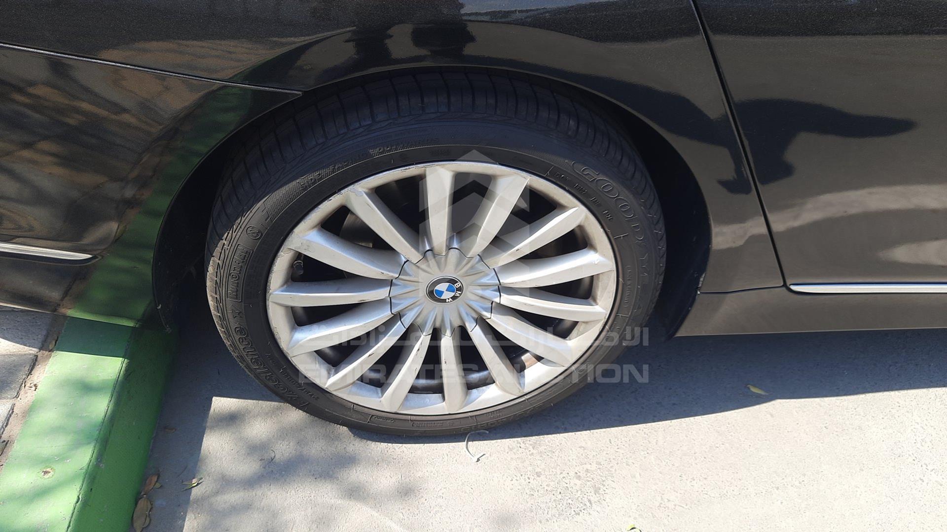 2019 BMW 730 LI VIN: WBA7E0A0XKB358757