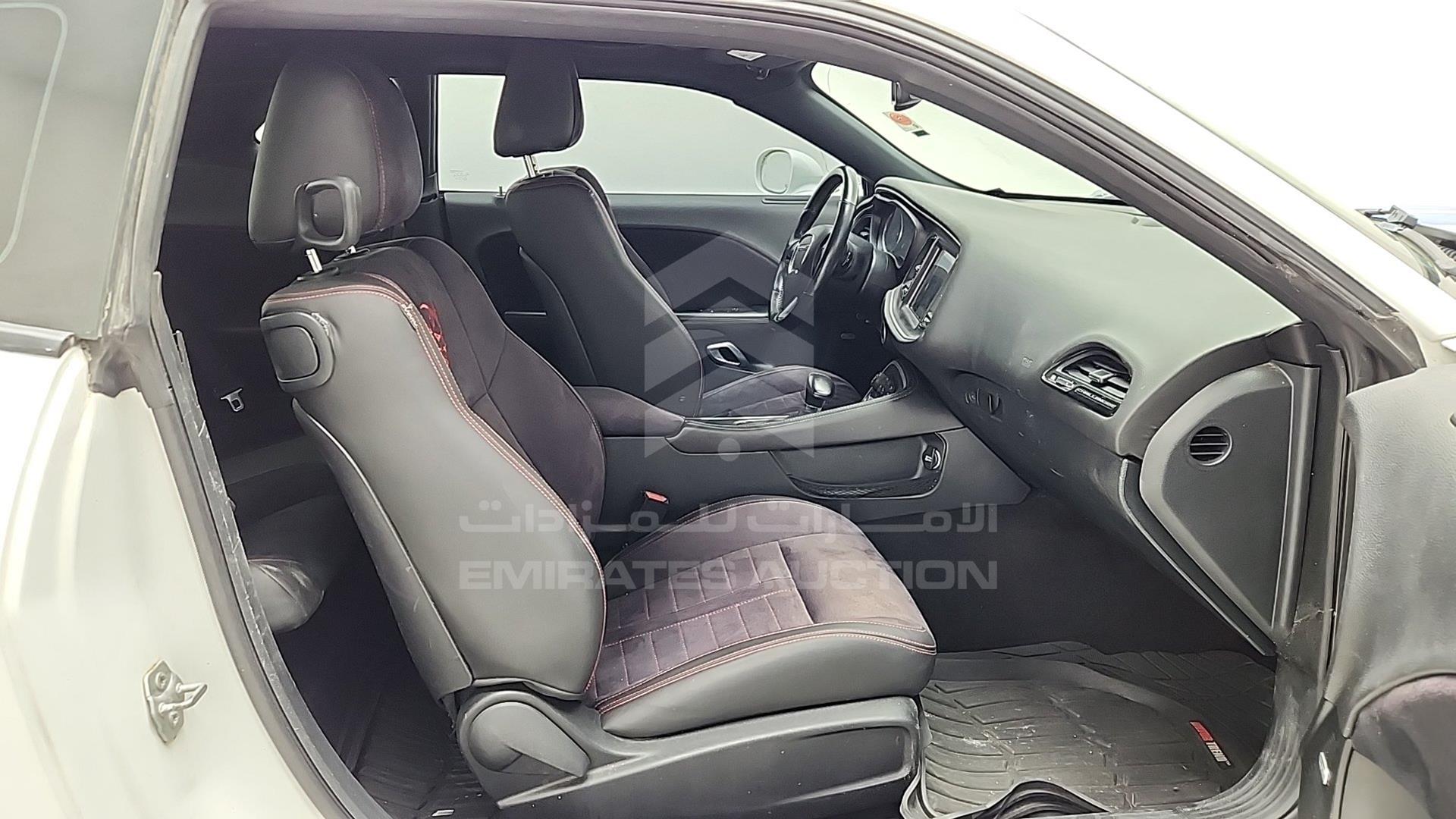 2018 DODGE CHALLENGER VIN: 2C3CDZBT2JH182900