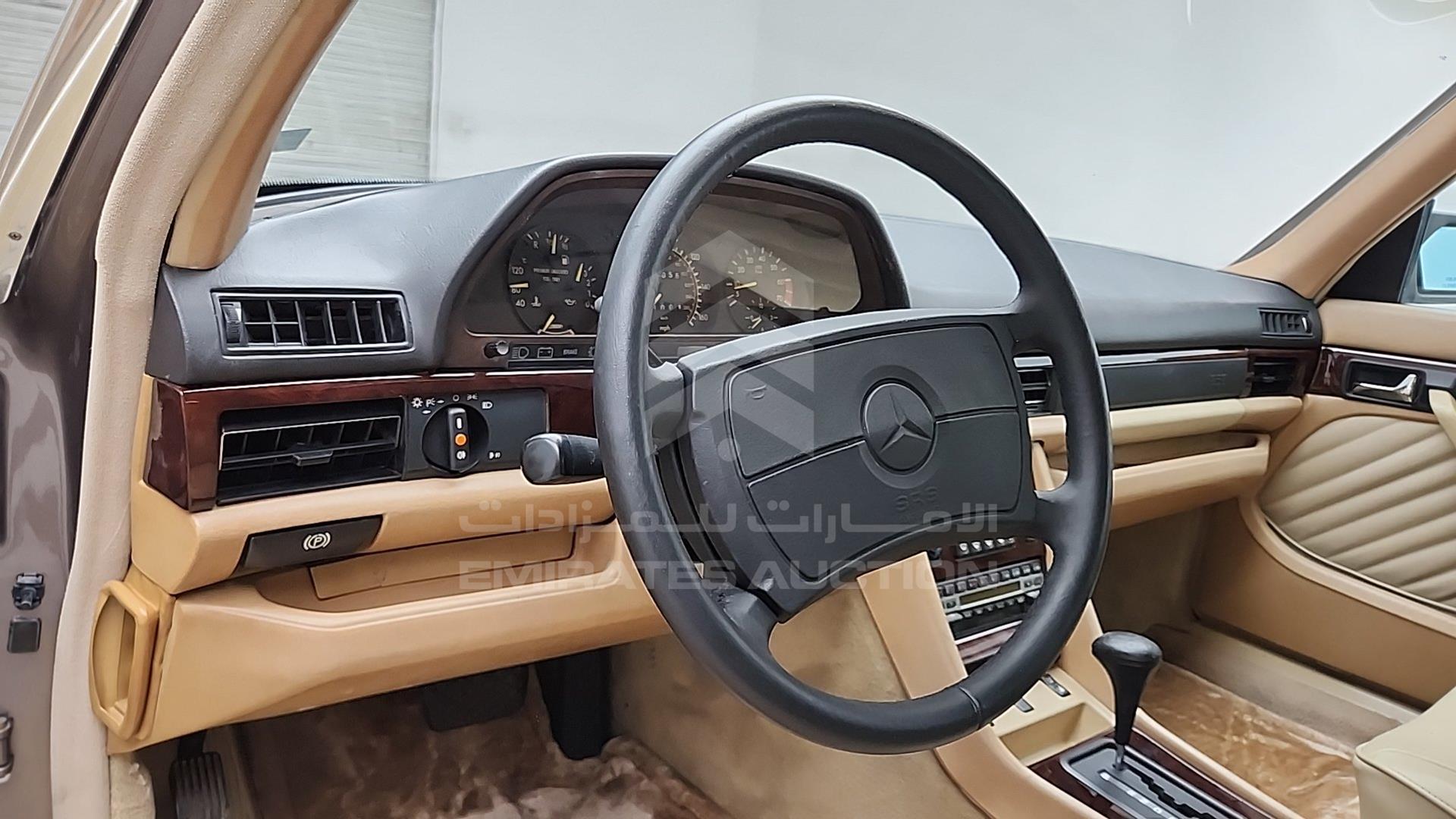 1991 MERCEDES SEL 560 VIN: WDBCA39E1MA592260