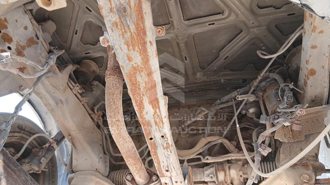 1999 Nissan Sunny — Engine Bay — Photo 28