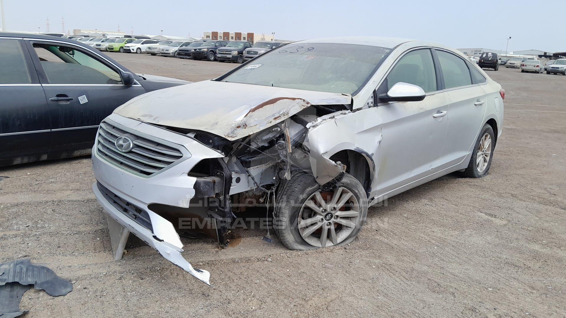 2015 HYUNDAI SONATA VIN: 5NPE24AF3FH001682