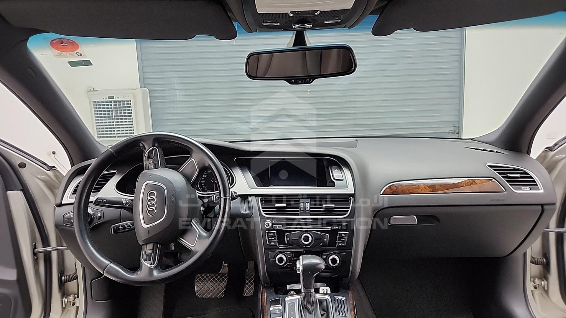 2015 AUDI A4 VIN: WAUACCFL2FN012075