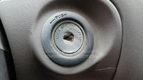 2000 Toyota Camry — Keys — Photo 4 — Thumbnail