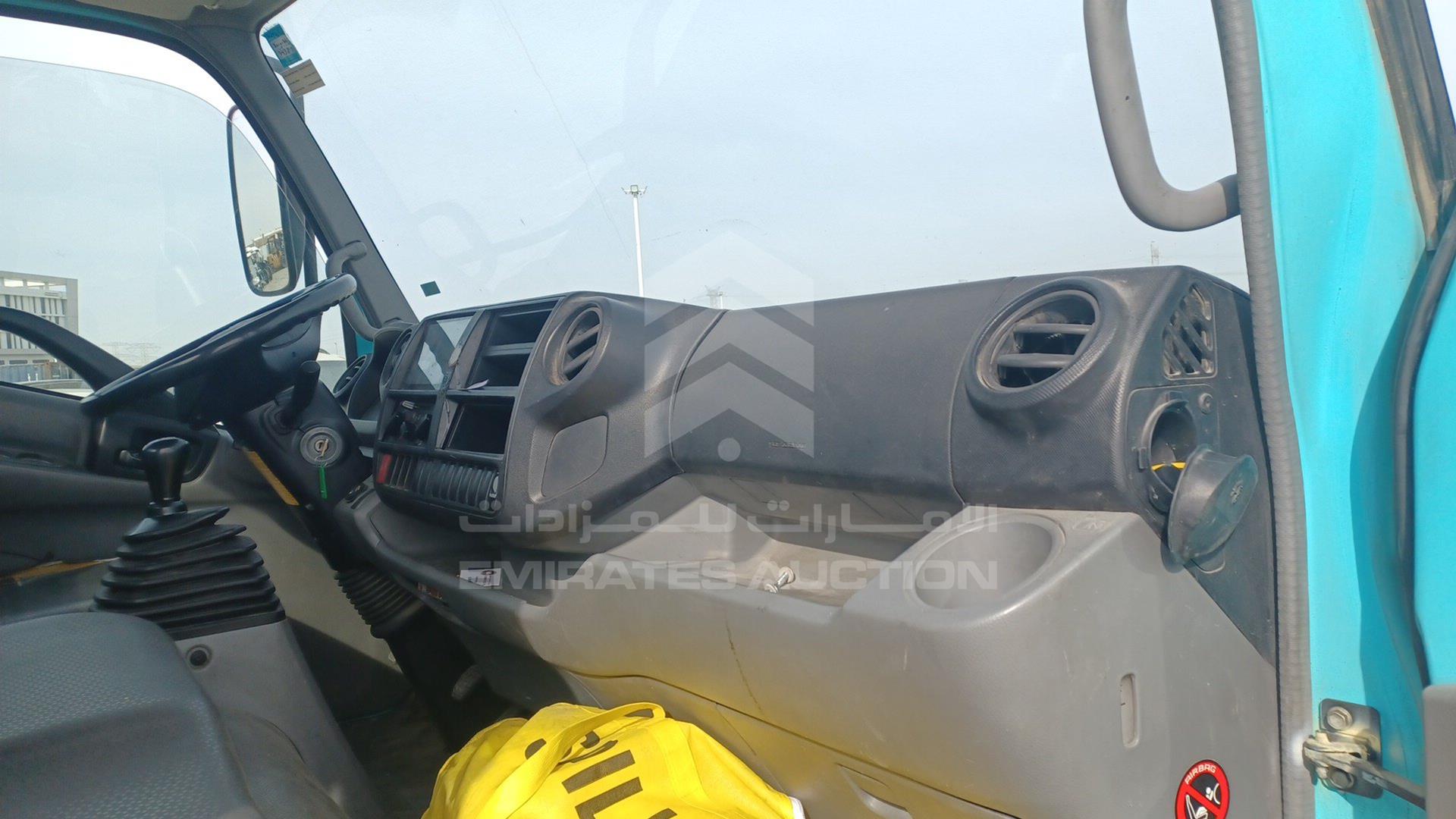 2020 HINO 300 VIN: JHHUCN1H9LK033109