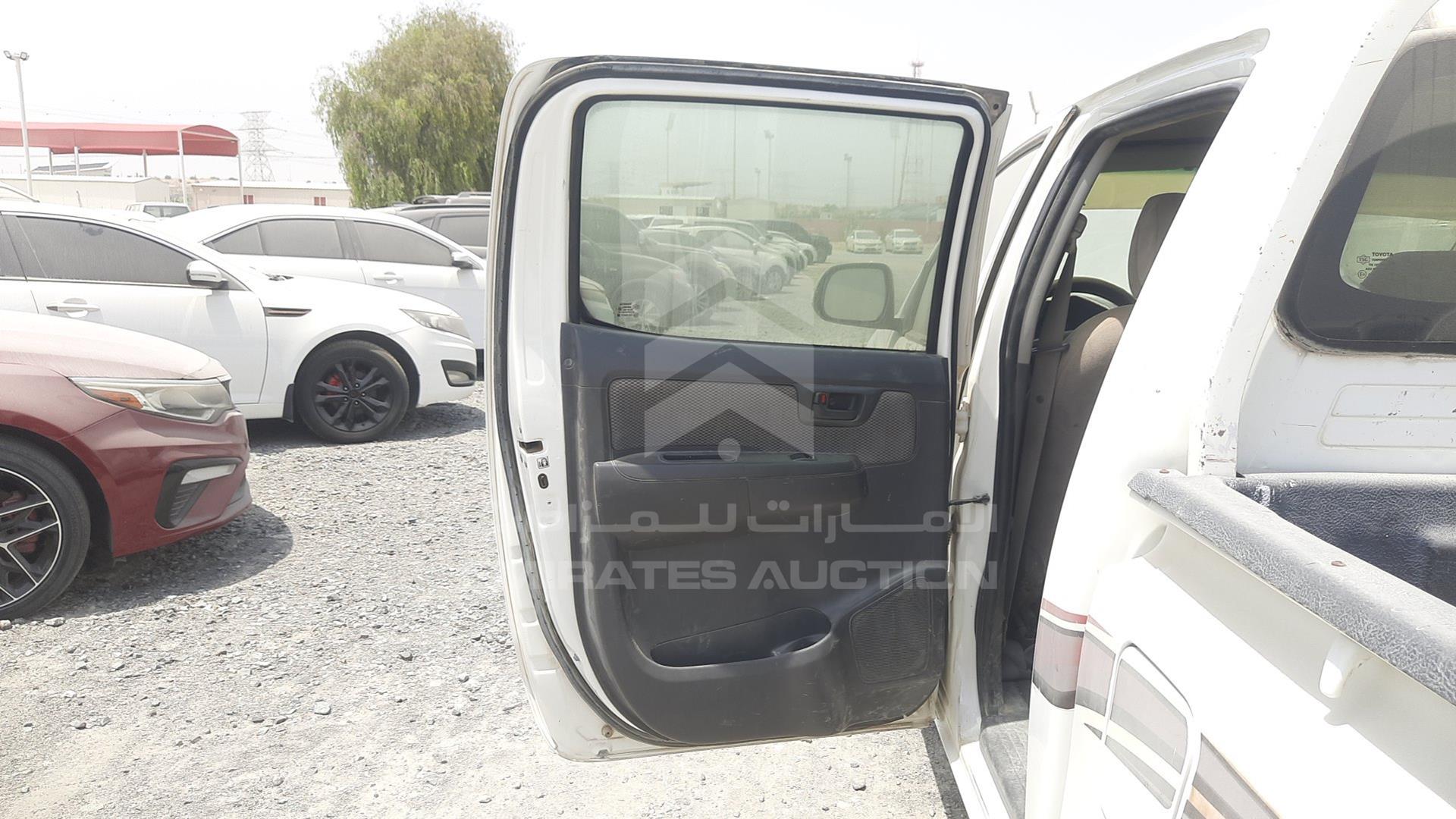 2014 TOYOTA HILUX VIN: MR0EX12G1E2345794