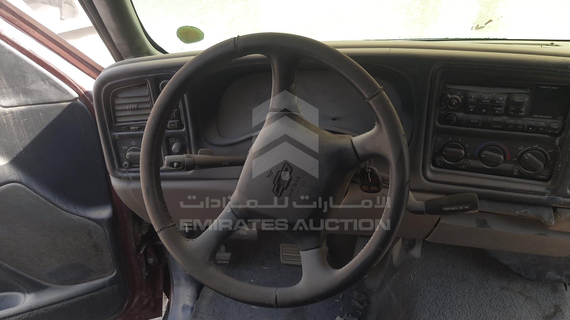 2002 CHEVROLET TAHOE VIN: 1GNEK13Z52R130636