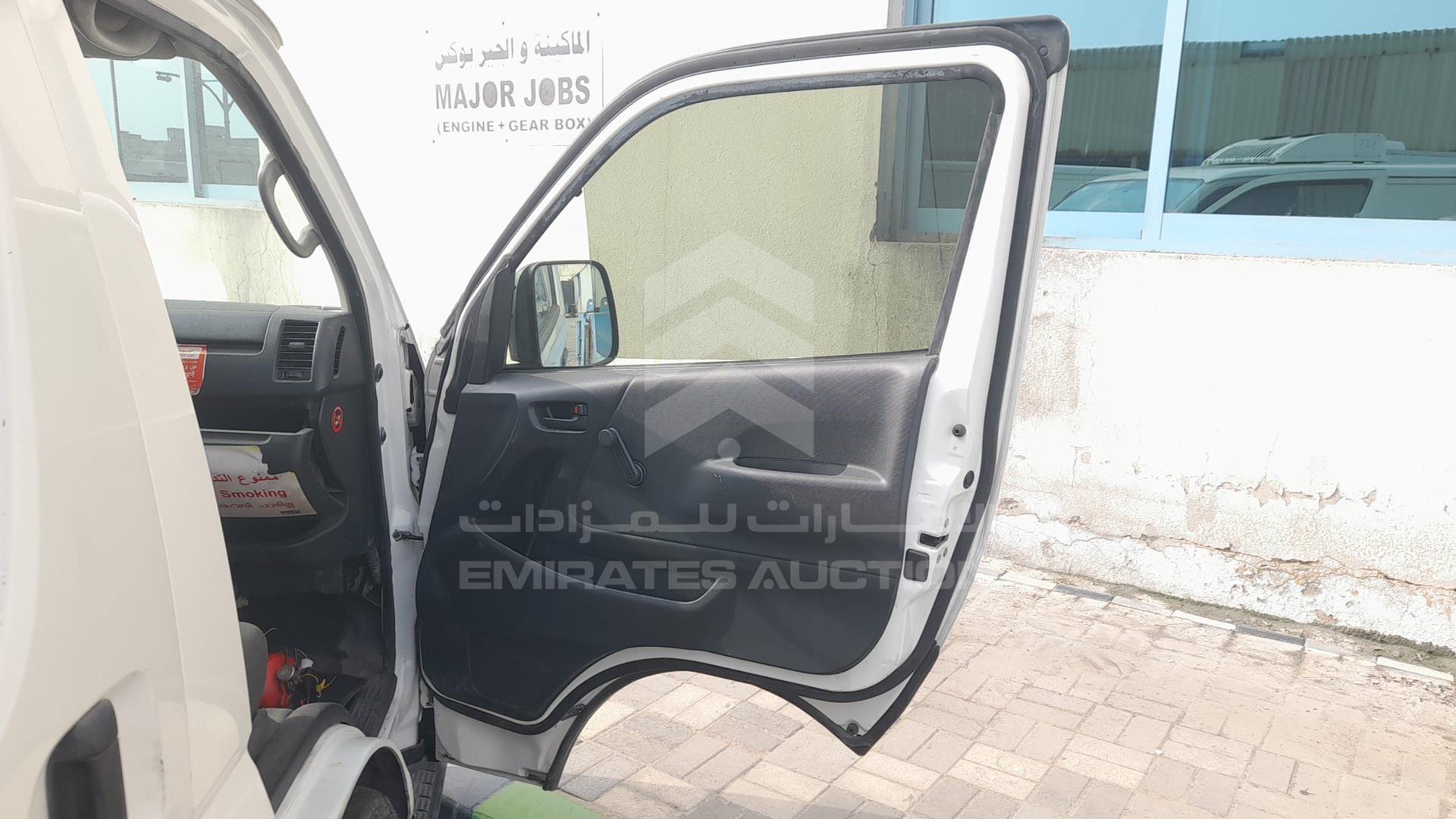 2016 TOYOTA HIACE VIN: JTFHX02P3G0105867