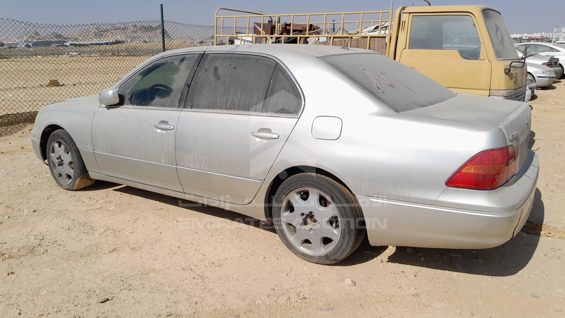2002 LEXUS LS 430 VIN: JTHBN30F720082505